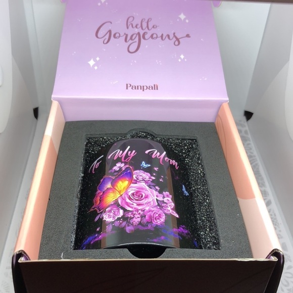 For MOM best wishes scented candle and wish card, new in box. - Picture 3 of 4